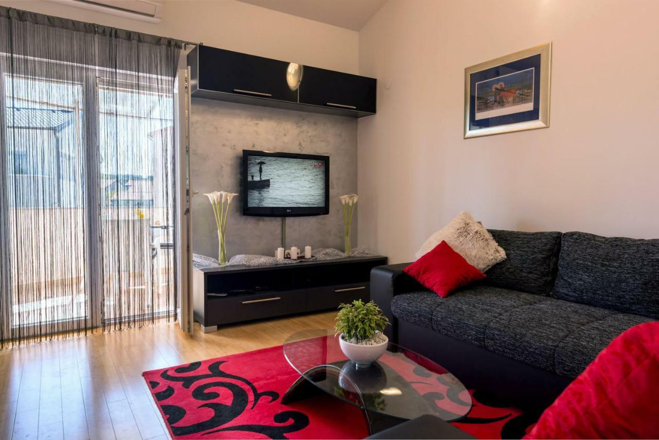 Apartment Ina プーラ エクステリア 写真